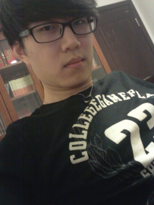 Nayog Lee Self Pic